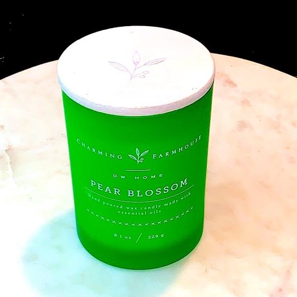 DW HOME CANDLE PEAR BLOSSOM WOOD WICK 8.1 oz NEW CHARMING FARM - Picture 2 of 6